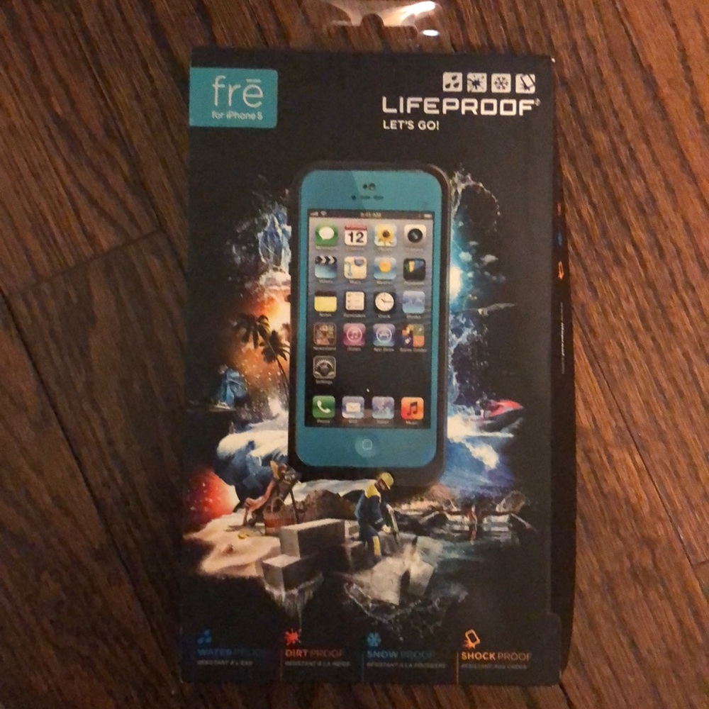 Teal lifeproof case for iPhone 5